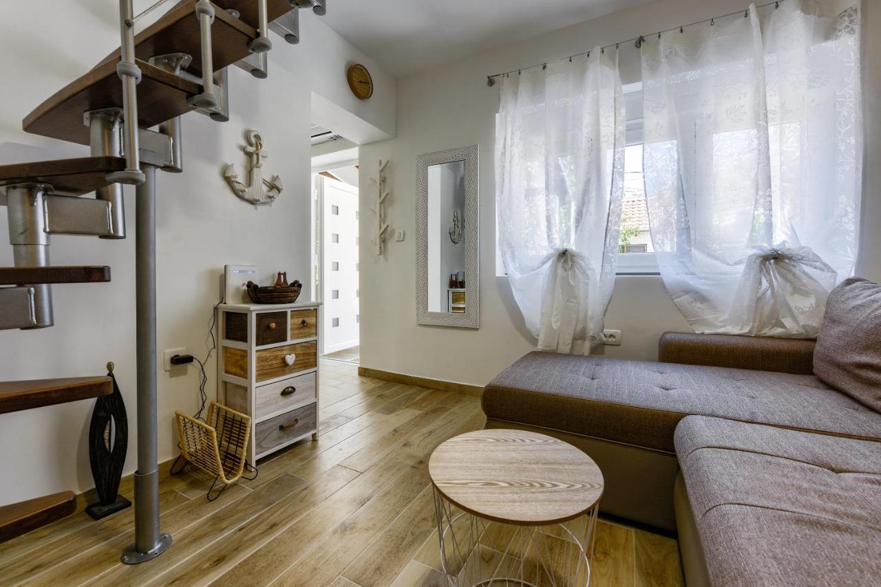 Apartment Yula Zadar Eksteriør billede